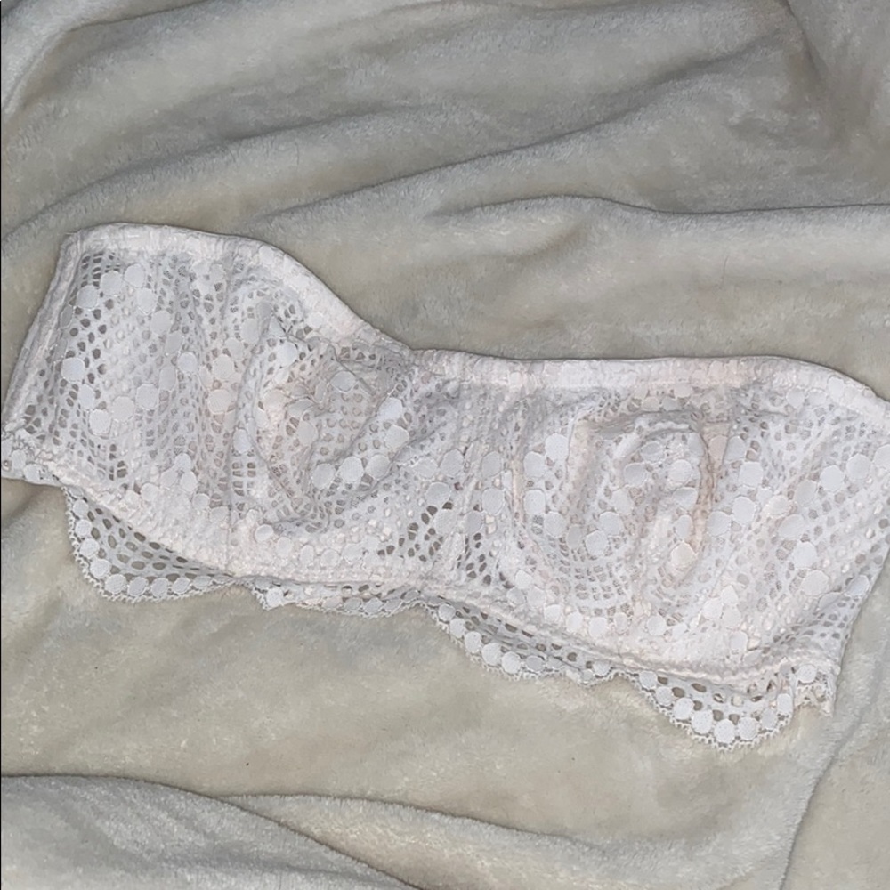 NWT large Victoria’s Secret VS lace bralette
